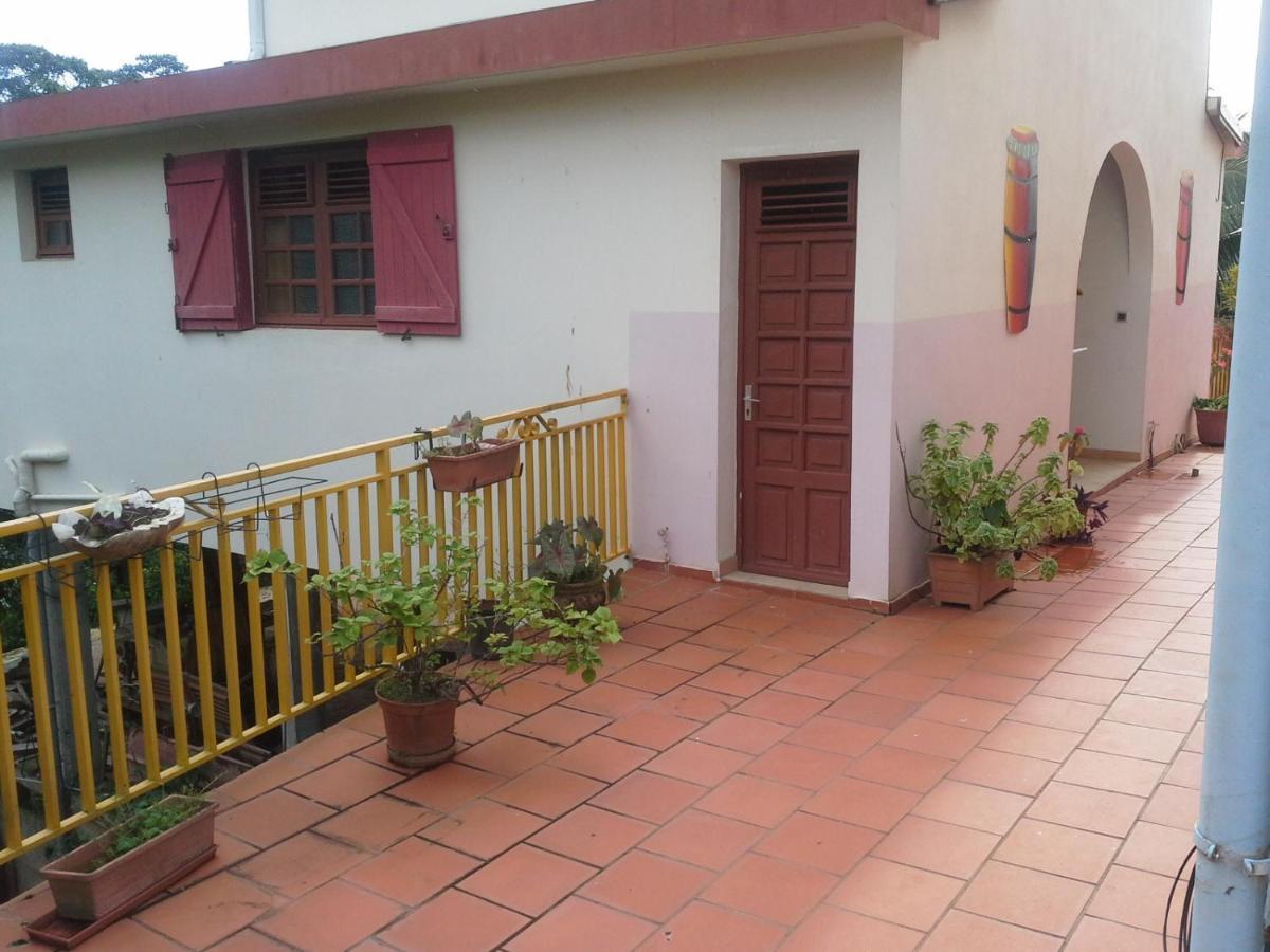 Chez Rosy Apartment Le Robert Exterior photo
